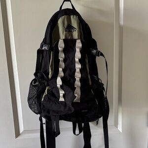 Kelty Men's Black and Olive Everyday Hiking Backpack